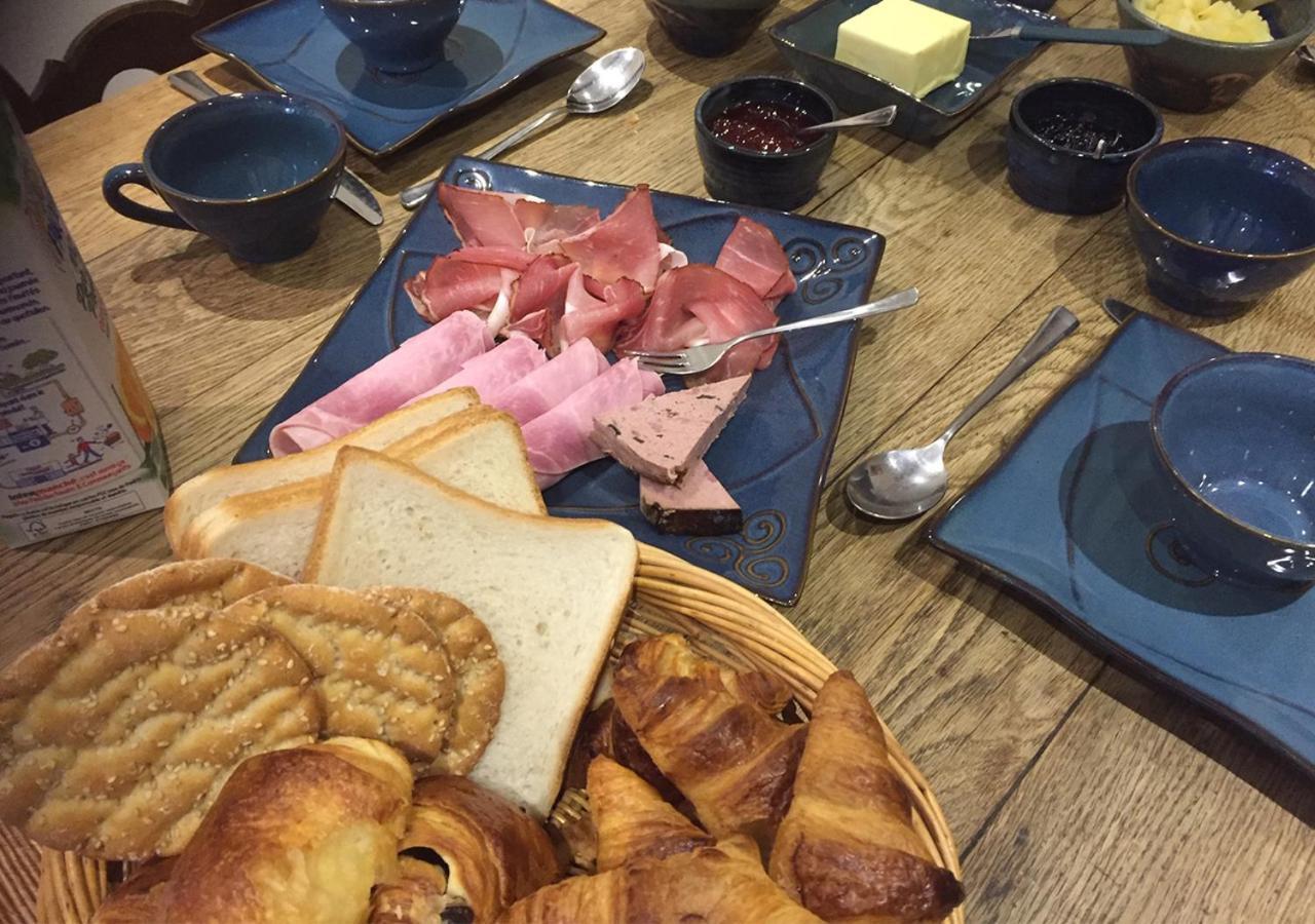 Auberge Le Canard Qui Rit Plélauff 외부 사진